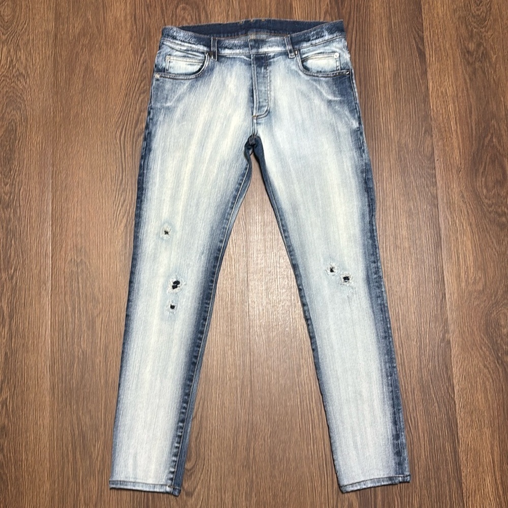 Balmain Paris Distressed Light Wash Skinny Jeans Made in Italy Size 29